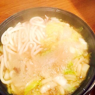 家にあるもので☆簡単なうどん入りの鍋